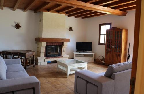 Mont-Saint-Jean House | Charmant gîte avec vue panoramique aux portes de la forêt de Sillé