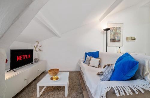 Vernier Apartment | Charme et confort - Nice Centre Libération