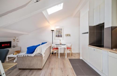 Vernier Apartment | Charme et confort - Nice Centre Libération