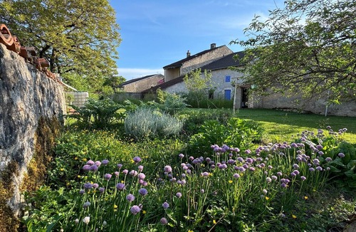 Melay House | Charming and comfortable holiday home in Melay