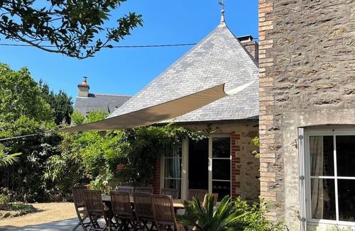 Lancieux House | Charming atypical house with sea view in the village centre 200 m from beaches