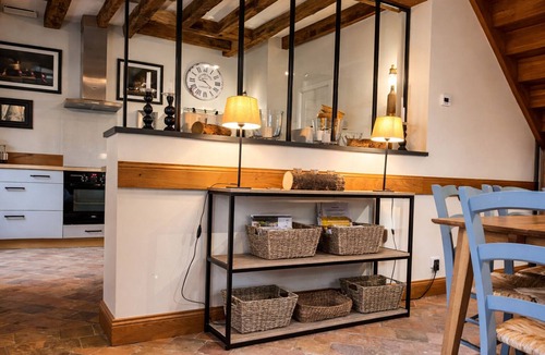 Bazouges-sur-le-Loir House | Charming house for 8 · Nature · Peace & quiet · La Flèche Zoo · Loir Valley 🌿🏡