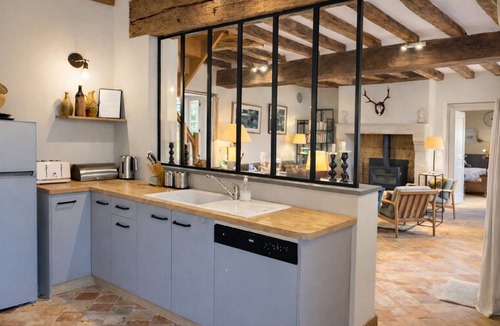 Bazouges-sur-le-Loir House | Charming house for 8 · Nature · Peace & quiet · La Flèche Zoo · Loir Valley 🌿🏡