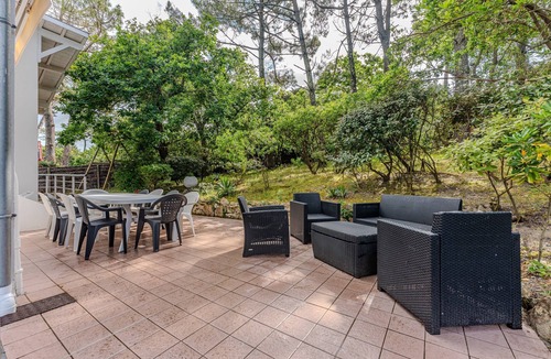 Pyla-sur-Mer House | Charming Hilltop Villa with Stunning Views, Steps from Pyla Beaches