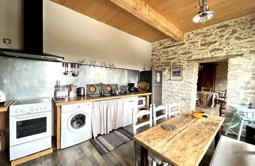 Lauraguel Cottage | Charming holiday cottage near Carcassonne, with a private pool.