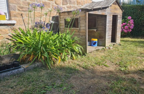 Saint-Quay-Perros House | Charming house with garden, 10 mm walk from the port and close to the beaches.