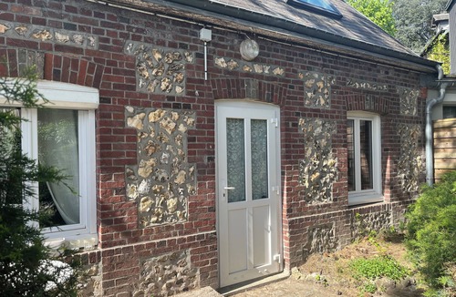 Gare-Jouvenet House | Charming little house with private terrace in the center of town.