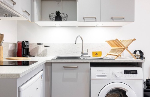 Carabacel Apartment | Charming Studio in City Center