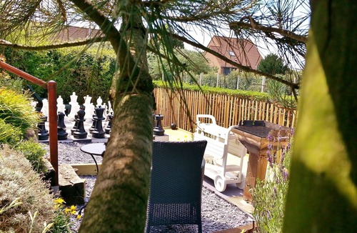 Sainte-Cecile-Plage Villa | Charming villa in STE-CECILE, sea {very close) A 100M }