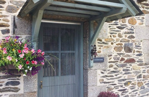 Saint-Martin-des-Pres Cottage | Connect with nature in this beautiful cottage with private, heated swimming pool