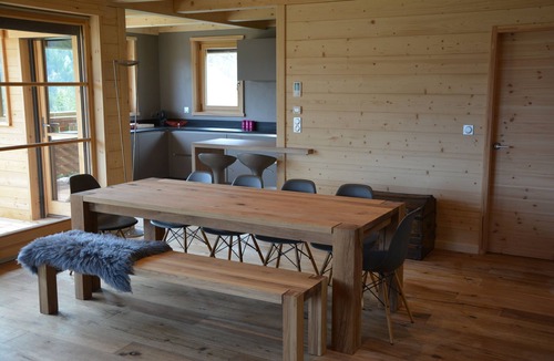 Monetier-les-Bains Ski Chalet | Contemporary, authentic chalet in the village of Monétier les Bains