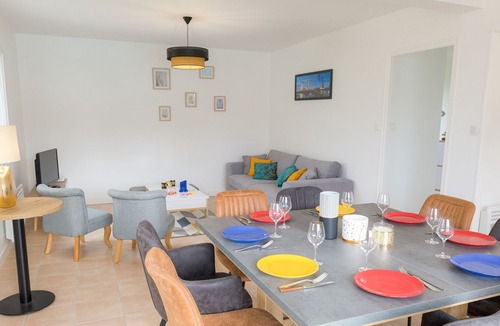 Penmarch House | Cosy house with pool in the heart of Penmarch