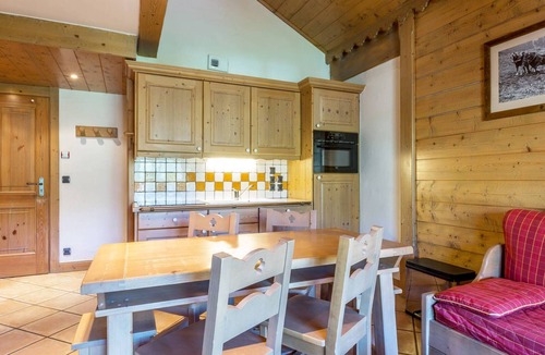 Saint-Martin-de-Belleville Apartment | Cozy 3-room apt with pool, spa & parking - 6 guests