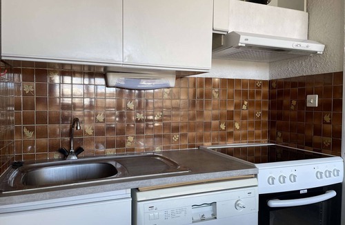 Montgenevre Apartment | Cozy Studio for 4, Ski-in/Ski-out, Near Village, Parking, Pets Welcome
