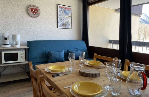 Montgenevre Apartment | Cozy Studio for 4, Ski-in/Ski-out, Near Village, Parking, Pets Welcome