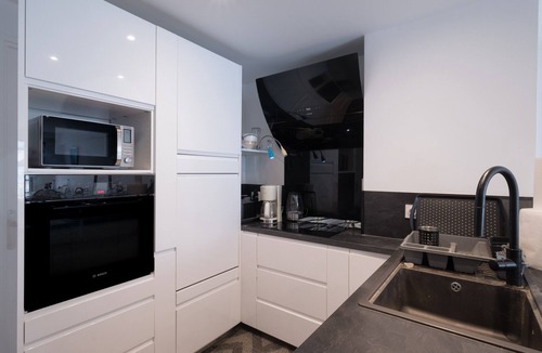 Cros-de-Cagnes Apartment | Cros de Cagnes 2-Room Apartment Rev001, WIFI, Balcony, Air Conditioning