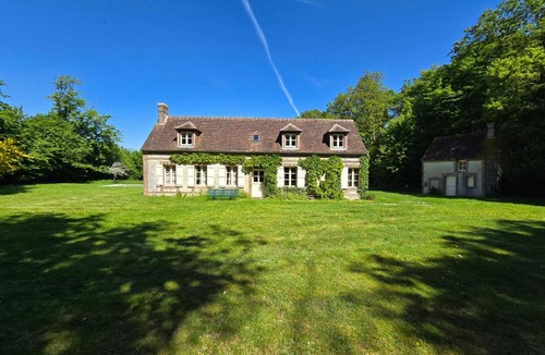 St-Christophe-sur-Avre House | Détente absolue et piscine chauffée