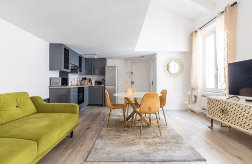 Cannes City Centre Apartment | Duplex Commandant André 65m² | Casa d'Azur