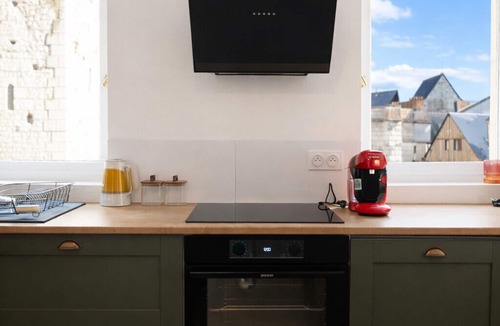 Downtown Angers Apartment | Elegant fully equipped apartment in the heart of the historic district – 6 guests