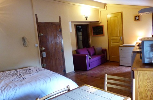 Bastide Saint-Louis Apartment | Equipped studio 24m2 Carcassonne Center Station & Canal