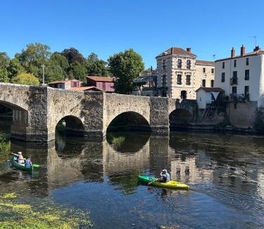 Clisson House | Escapade à Clisson avec parking privé