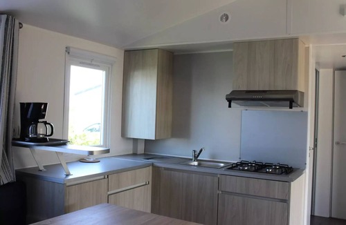 Balleroy House | Eva 40 Mobile Home - 4 bedrooms, 1 bathroom - 40 m² + semi-covered patio, sleeps 8