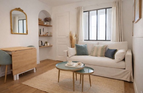 Downtown Angers Apartment | Exceptional apartment for 2 to 4 guests – in the heart of the city center