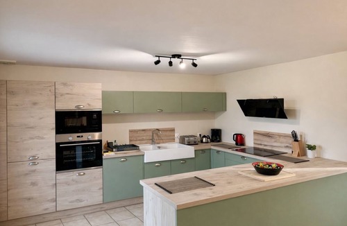 Tingry House | Fabulous countryside location near many beautiful beaches. 5 bedrooms.