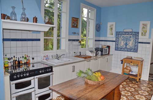 Mandelieu-La-Napoule Villa | FLASH SALE JULY - contact owner. Magnificent Villa,Sleeps 8-10/Private Pool/AC