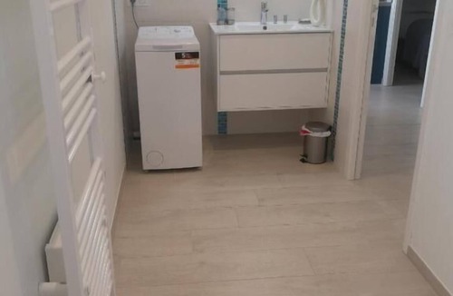 Asnelles Apartment | Flat Place Stanier, N7