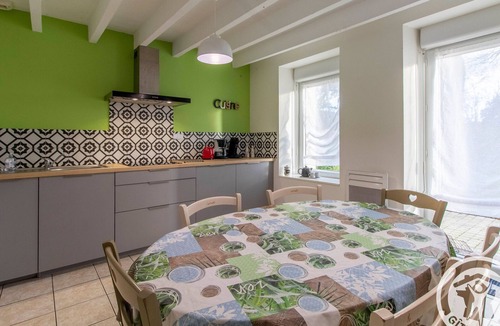 Saint-Georges-des-Gardes Cottage | Mélisse Cottage: Peace and Comfort 30 mins to Puy du Fou