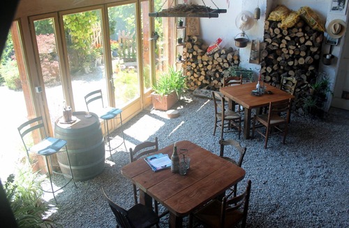 Escueillens-et-Saint-Just-de-Belengard House | Les Gîtes Jumeaux with peaceful gardens & cosy barn in rural village