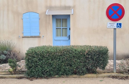 Saint-Laurent-de-la-Cabrerisse Villa | Cosy House with Garden, Bedrooms & PRM Comfort