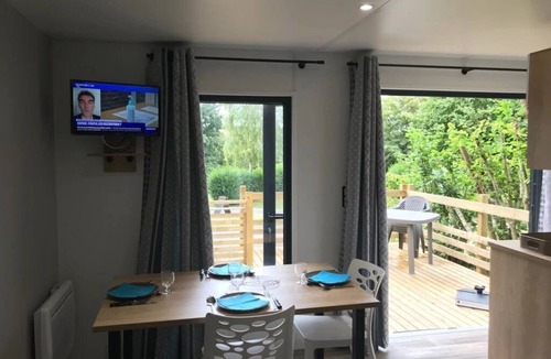 Saint-Martin-du-Vieux-Belleme House | ZEcamping 3 étoiles piscine pet friendly locatif TV BBQ 35m2 6 pers