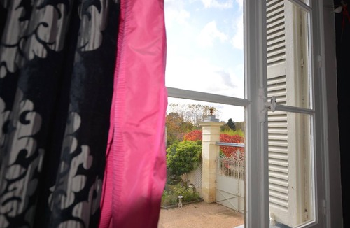 Beaumont-en-Veron Cottage | Gite Appartement Le Bonheur de Ronsard