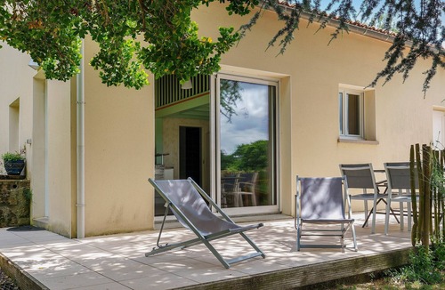 Tiffauges House | Gite Jardin de Jany – 25 Minutes from Puy du Fou