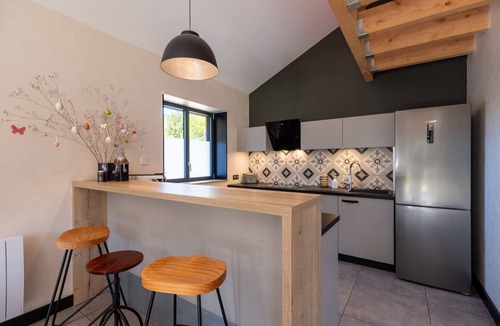 Saulxures-sur-Moselotte Cottage | Grand Gîte Les Hangars: South-Facing Terrace, 4 Bedrooms, Sauna & Whirlpool – Beds Made, Cleaning Included