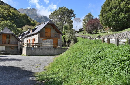 Aragnouet House | Holiday Home “Bergerie Route de Piau-Engaly” – Mountain View, Terrace & Garden