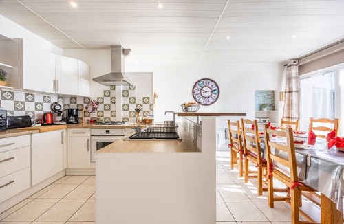 Sevremont House | Holiday Home 'Gîte Augustine' with Private Terrace, Garden & Wi-Fi, Near Puy du Fou