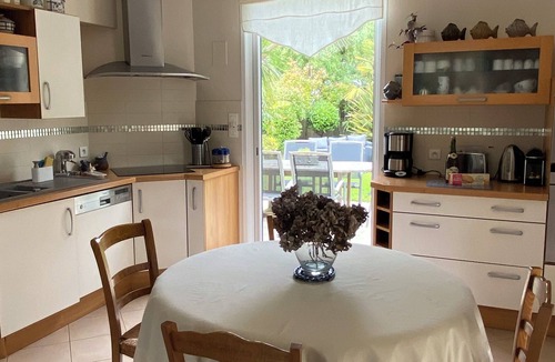 Esperance-Cottages House | House 800 metres from Thermes Marins, beach, wifi, very quiet, see you soon!