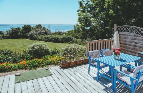 Trebeurden House | House direct access to the beach from the garden.