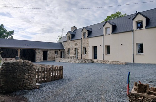 Angoville-sur-Ay House | House le Sat