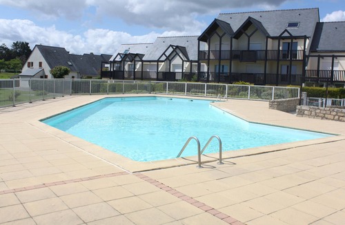 Clohars-Carnoet House | House with a pool, beach 150 meters away