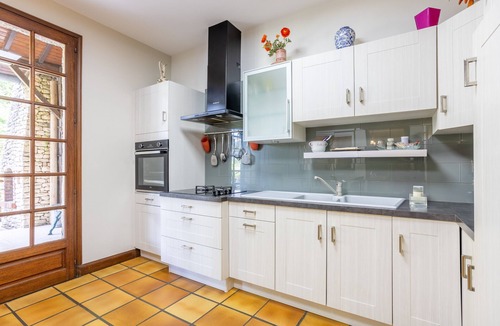 Saint-Mesmin House | House with Private Spa/Sauna, 20 Minutes from Puy du Fou (3 Bathrooms)