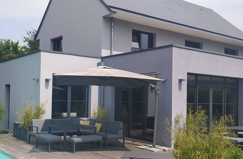 Bretteville-l'Orgueilleuse House | In the heart of Normandy, with a 28°C pool, near UNESCO-listed beaches