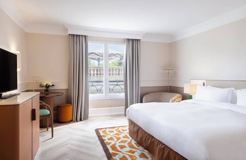 La Chapelle-en-Serval Hotel | InterContinental Chantilly Chateau Mont Royal by IHG