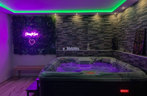 Aspach-le-Bas Apartment | Jacuzzi, Sauna, Private - Escape at your fingertips