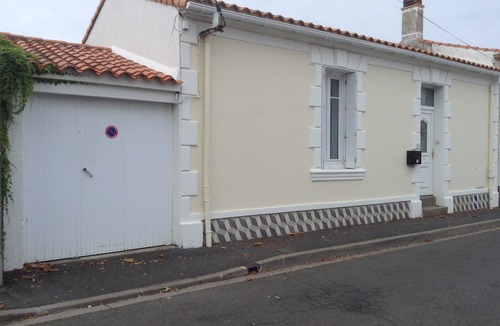 Les Sables d'Olonne House | JOLIE MAISON DE PÊCHEUR! LE CHARME AU COEUR DE LA CHAUME