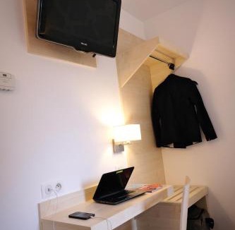 Rivesaltes Hotel | Kyriad ECO - Perpignan Nord Aéroport