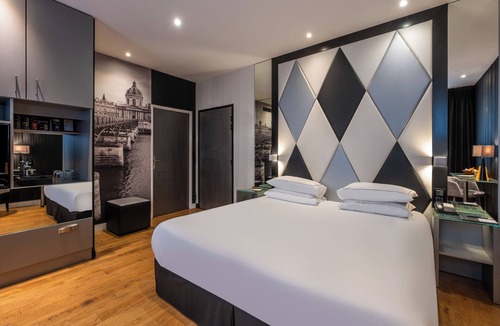 Les Halles Hotel | L'Empire Paris